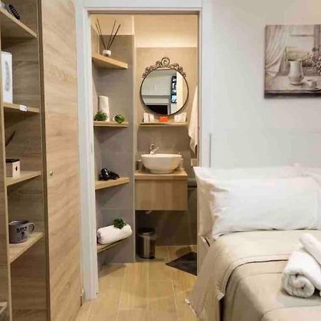 Casina In Centro Storico Appartement Napels Buitenkant foto